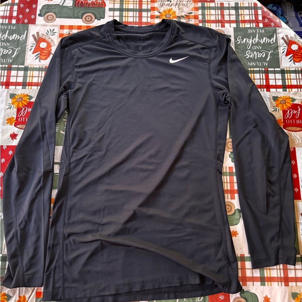 Nike - Black Long Sleeve Shirt